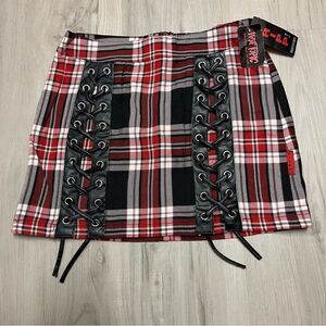 NWT vintage Tripp NYC red black plaid miniskirt with grommets and lacing sz XS